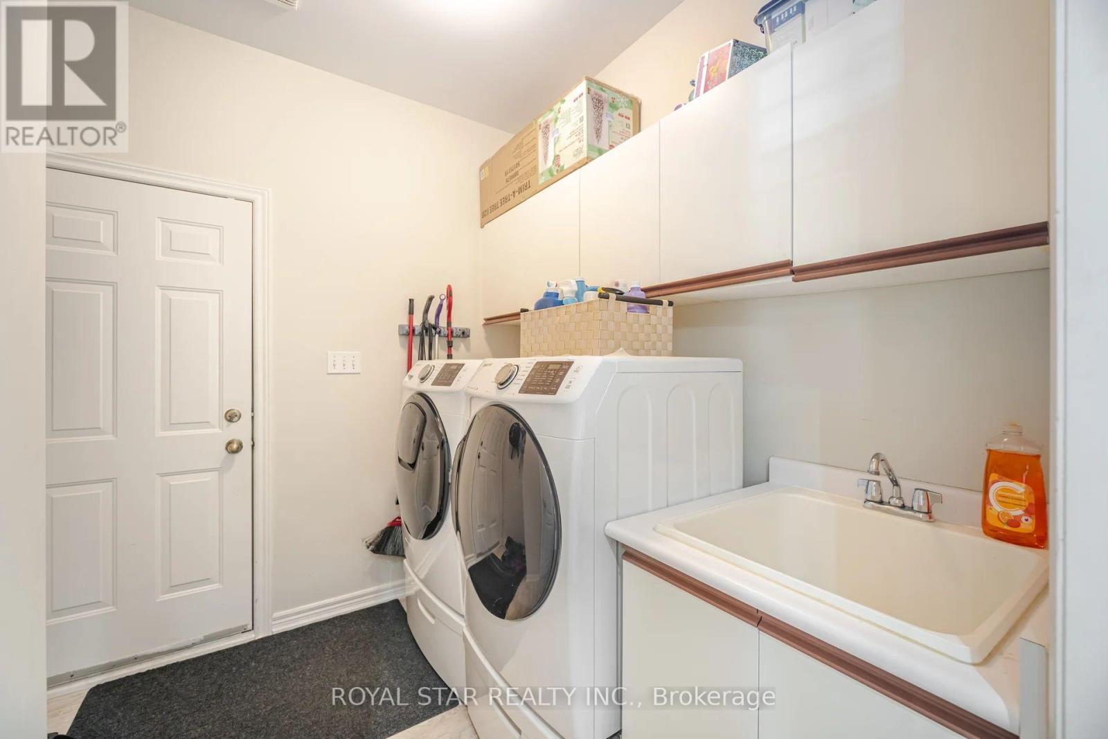 144 Barleyfield Road, Brampton (Sandringham-Wellington), Ontario  L6R 2K3 - Photo 45 - W12212030