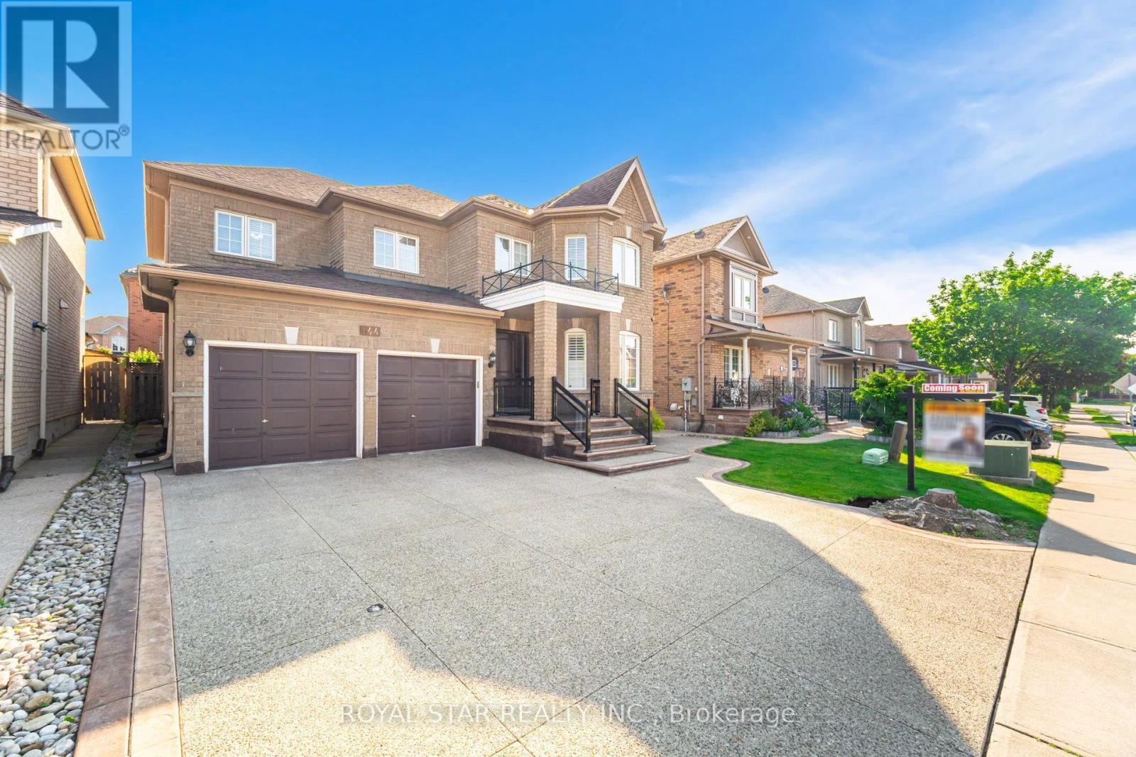 144 Barleyfield Road, Brampton (Sandringham-Wellington), Ontario  L6R 2K3 - Photo 5 - W12212030
