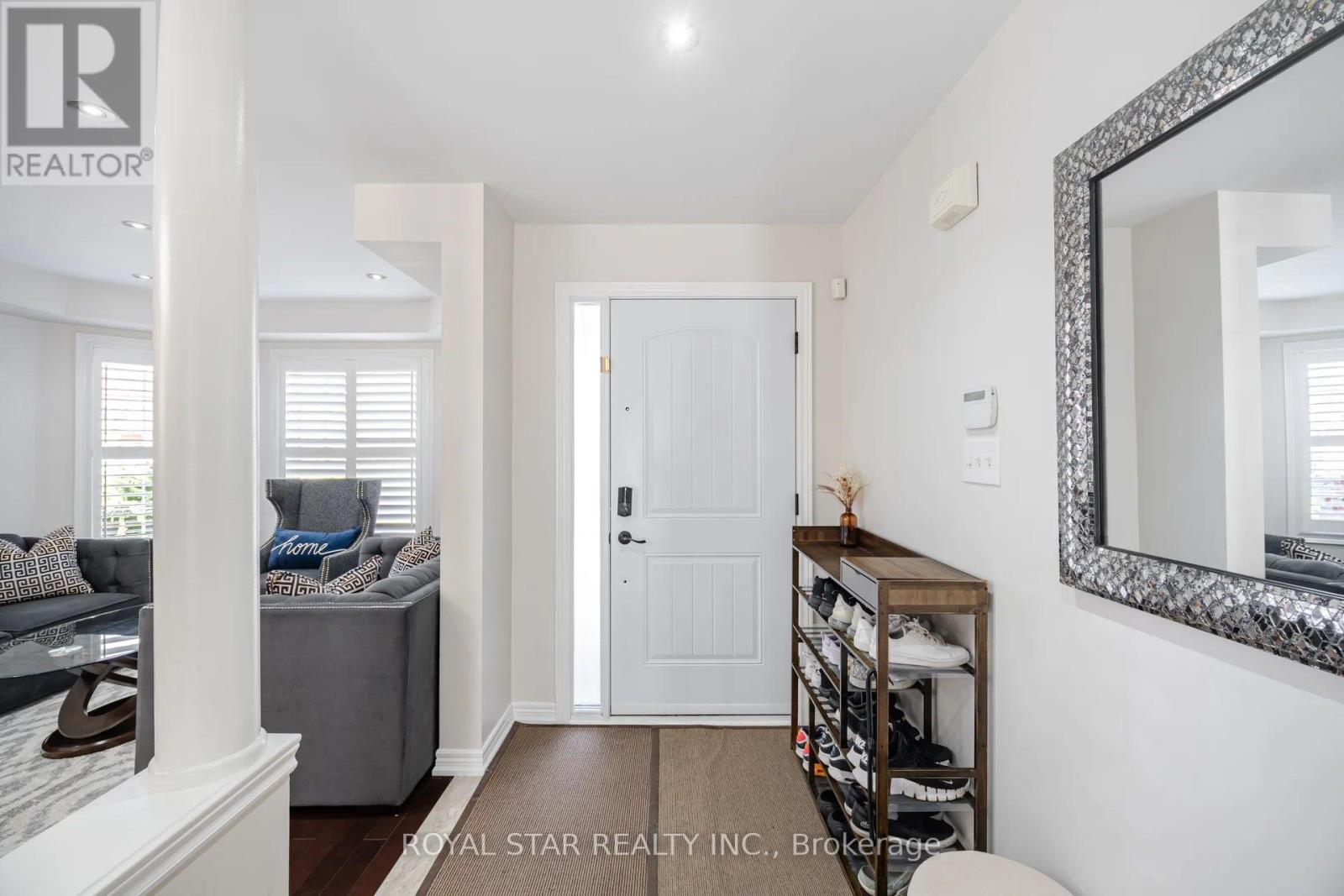 144 Barleyfield Road, Brampton (Sandringham-Wellington), Ontario  L6R 2K3 - Photo 8 - W12212030