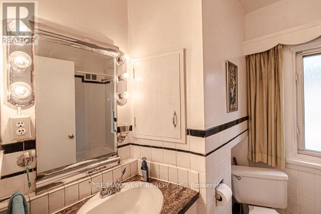 1081 Islington Avenue, Toronto, Ontario  M8Z 4R8 - Photo 26 - W12212047