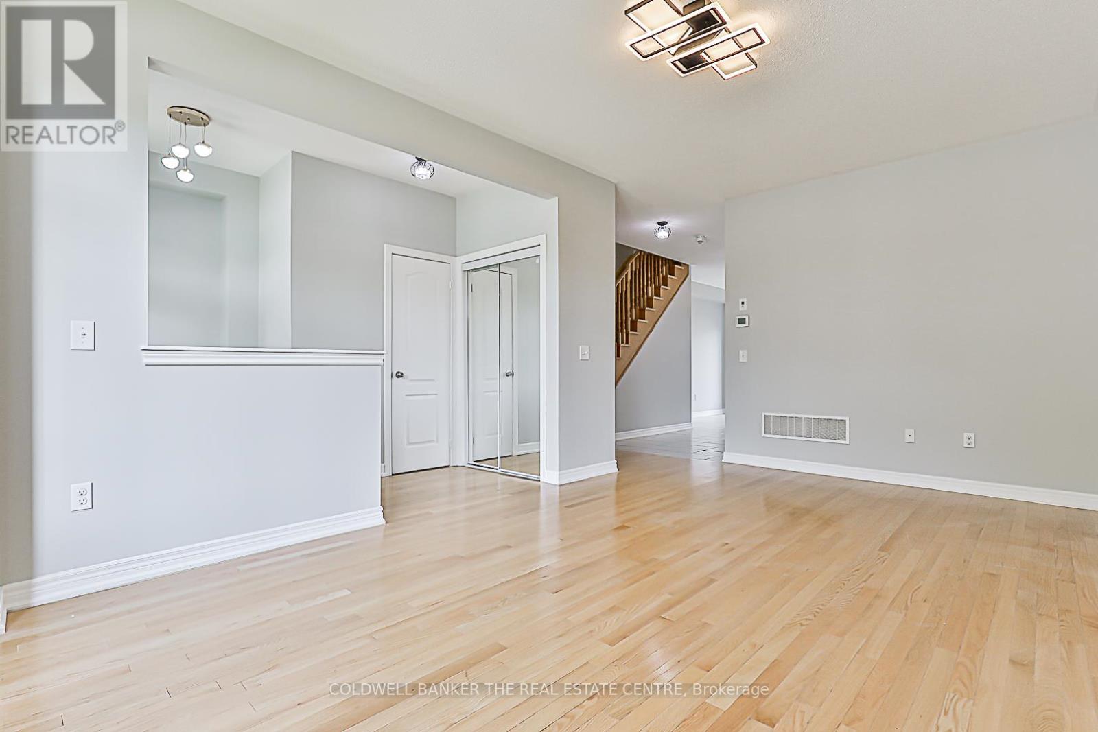 67 Yellowknife Road, Brampton, Ontario  L6R 3X5 - Photo 8 - W12212055