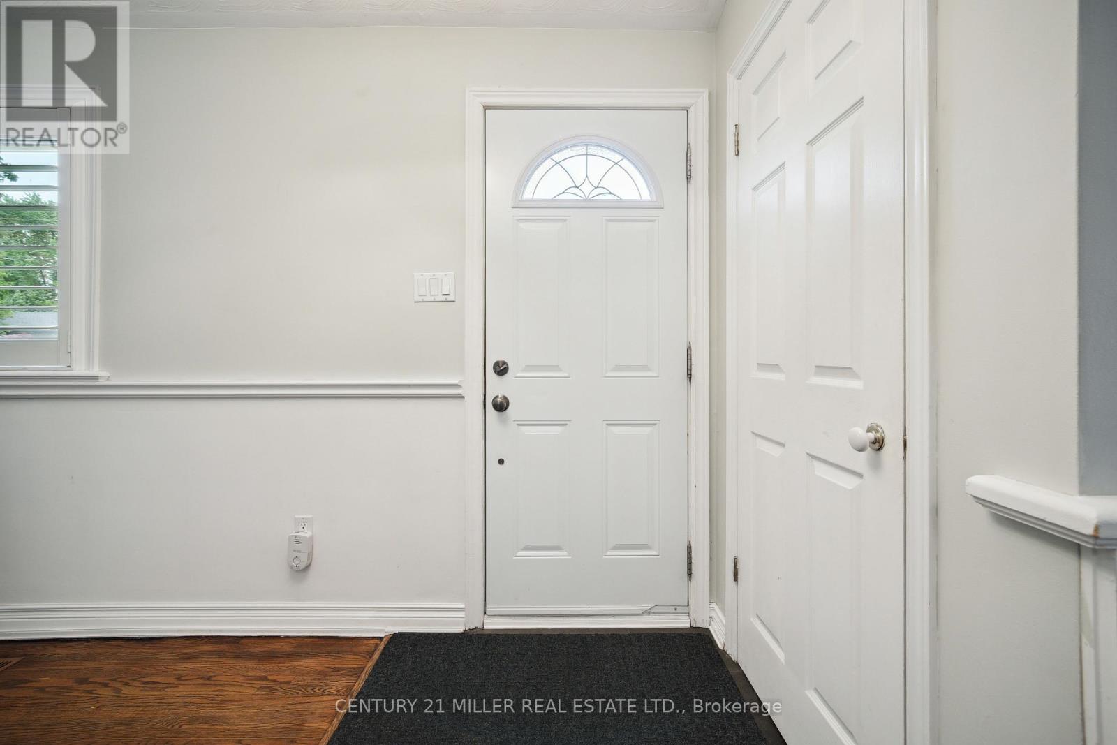 5455 Randolph Crescent, Burlington (Appleby), Ontario  L7L 3C4 - Photo 8 - W12212100