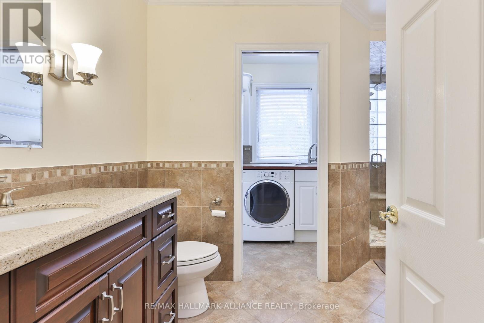 174 Chartwell Road, Oakville, Ontario  L6J 3Z8 - Photo 10 - W12212101