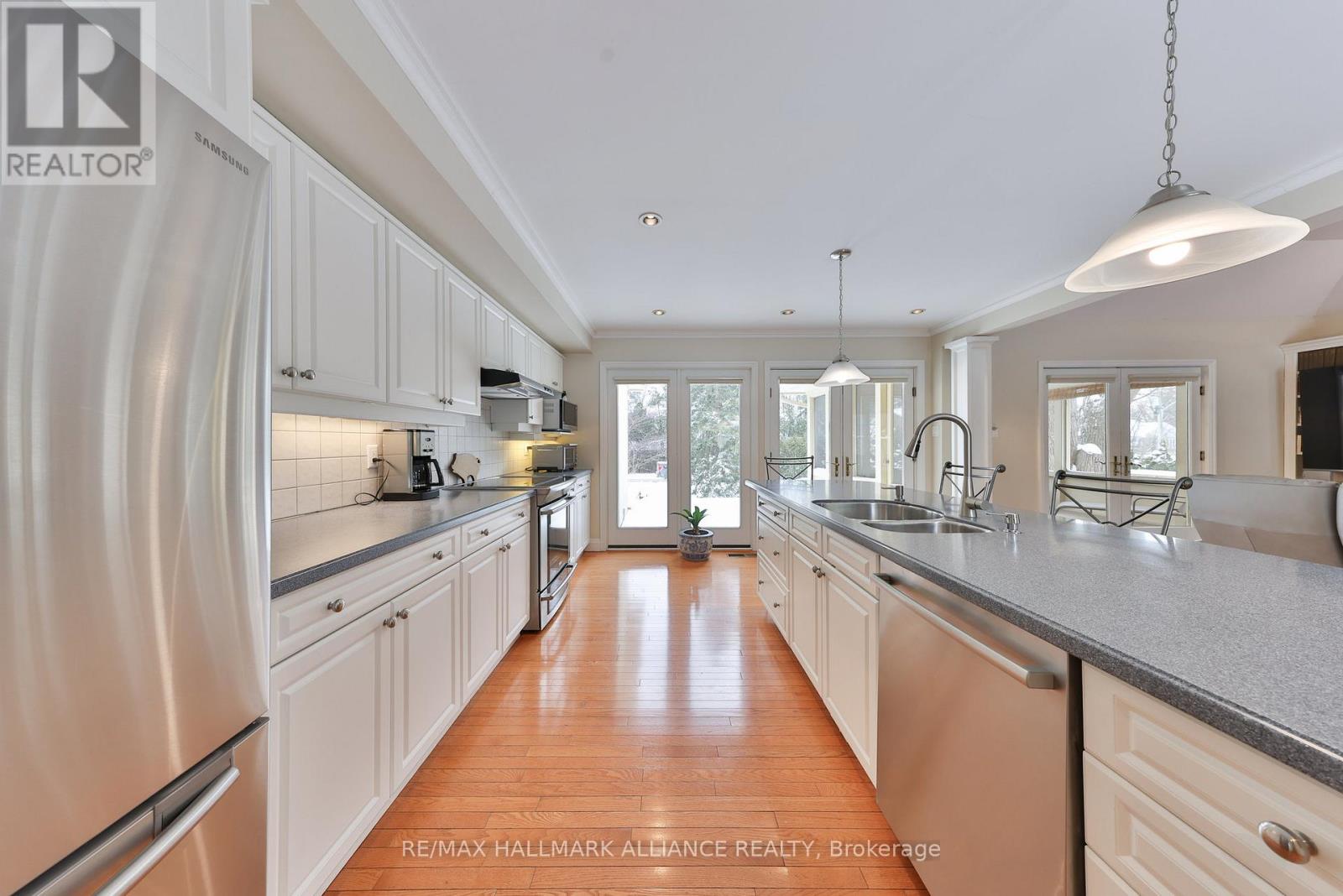 174 Chartwell Road, Oakville, Ontario  L6J 3Z8 - Photo 19 - W12212101
