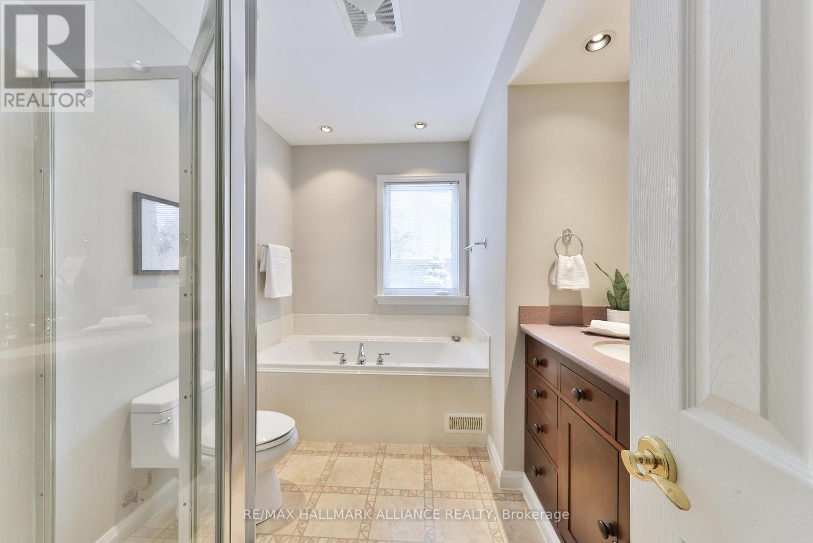 174 Chartwell Road, Oakville, Ontario  L6J 3Z8 - Photo 39 - W12212101