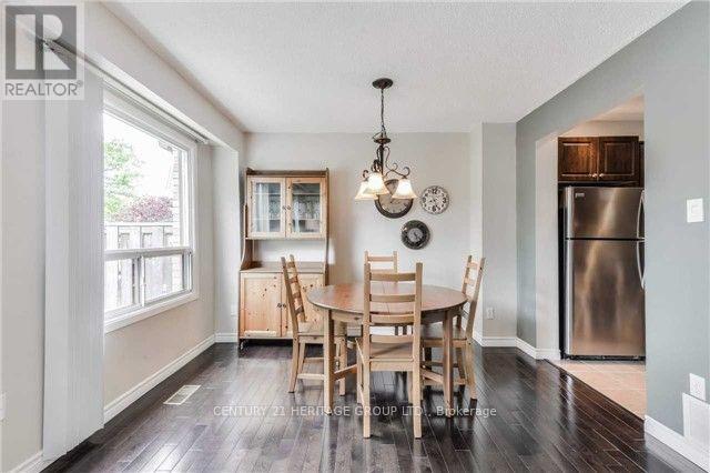 86 Collins Crescent, Brampton, Ontario  L6V 3N1 - Photo 6 - W12212112