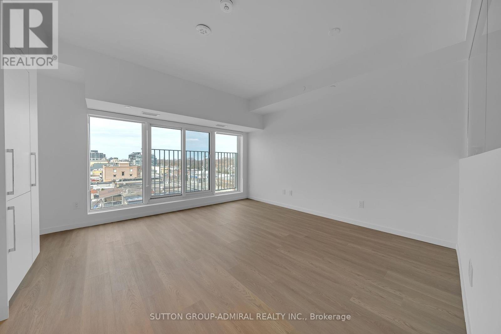 510 - 689 The Queensway, Toronto, Ontario  M8Y 1L1 - Photo 12 - W12212115