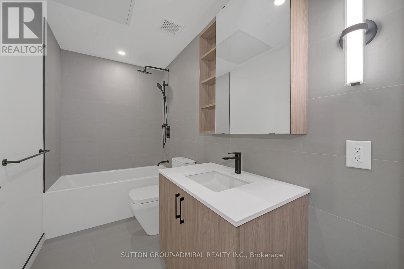 510 - 689 The Queensway, Toronto, Ontario  M8Y 1L1 - Photo 18 - W12212115