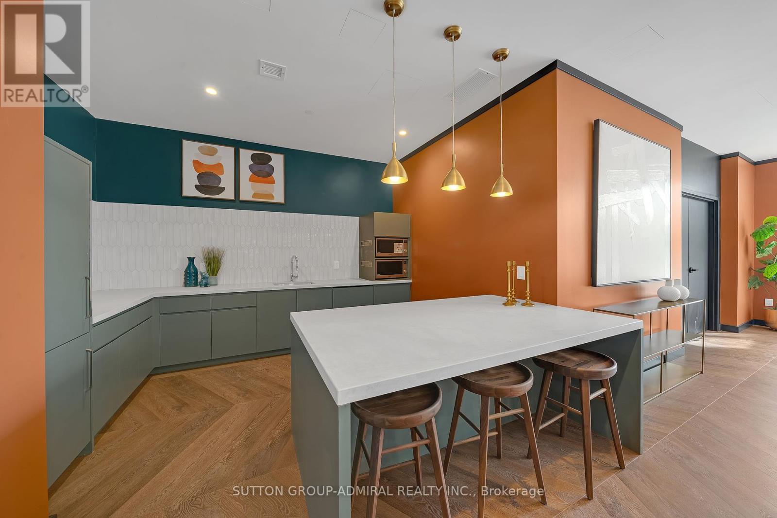 510 - 689 The Queensway, Toronto, Ontario  M8Y 1L1 - Photo 23 - W12212115