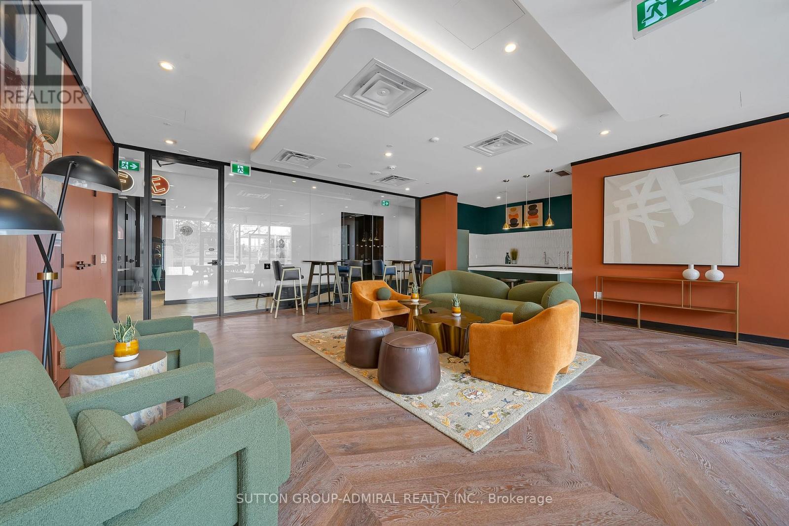 510 - 689 The Queensway, Toronto, Ontario  M8Y 1L1 - Photo 28 - W12212115