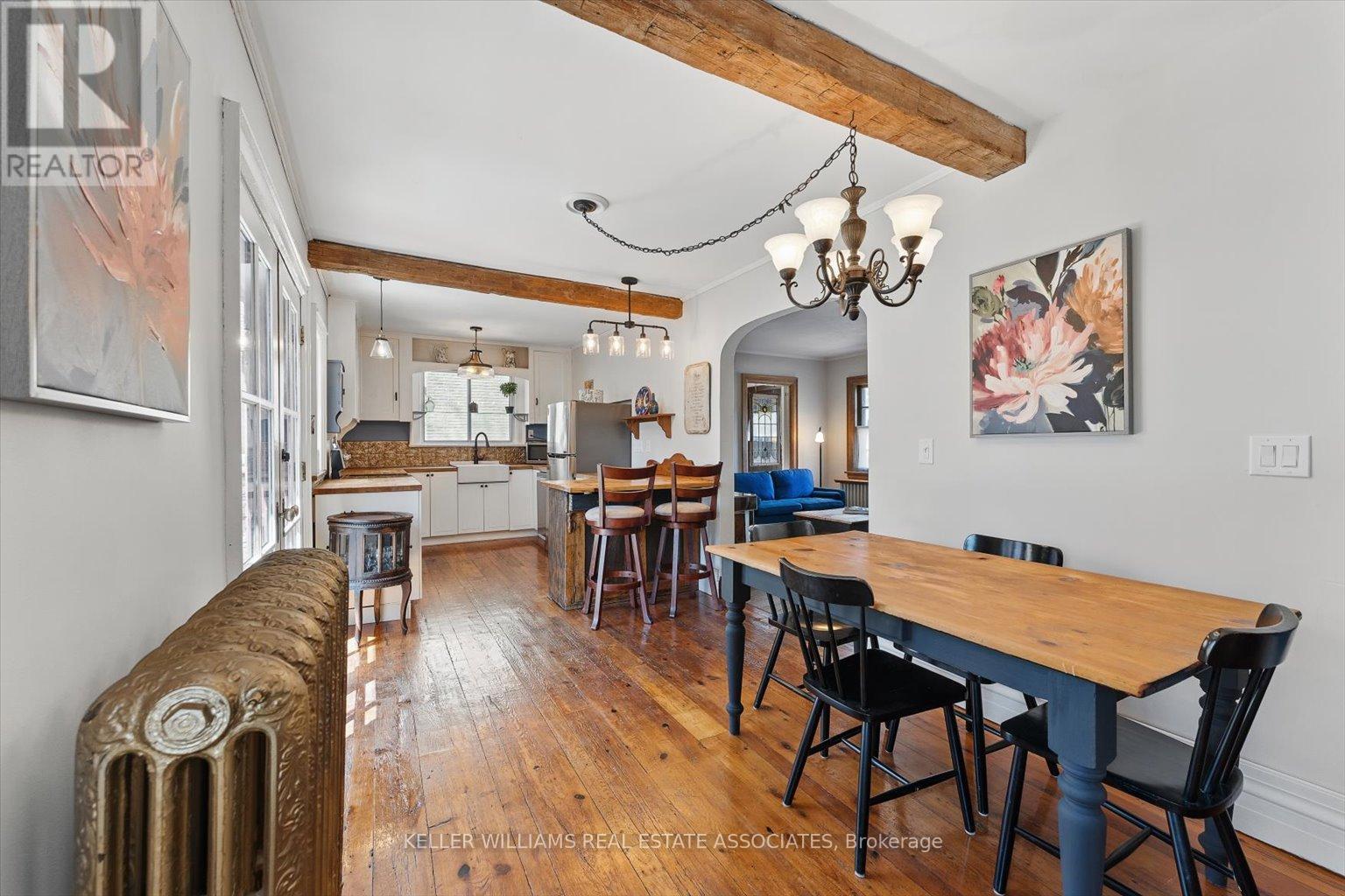 30 Oakwood Avenue S, Mississauga, Ontario  L5G 3L3 - Photo 21 - W12212158