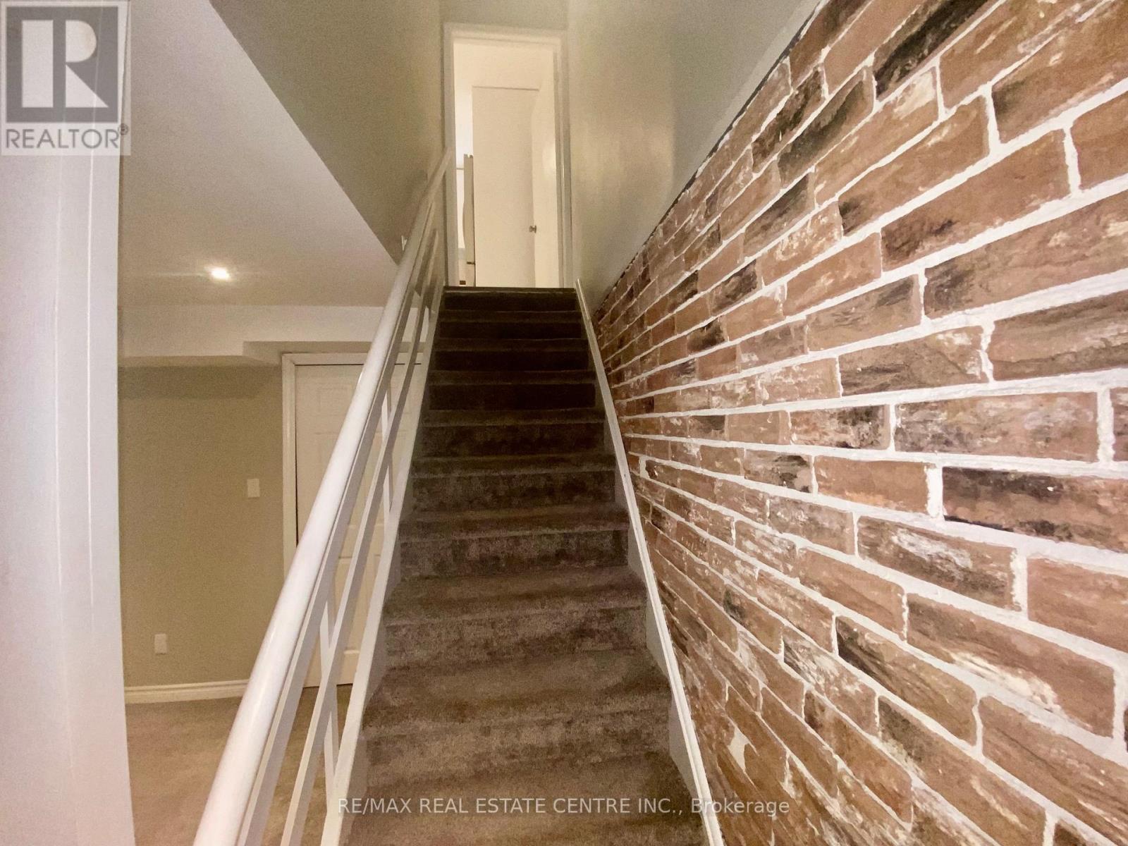 2767 Andorra Circle E, Mississauga, Ontario  L5N 2H8 - Photo 23 - W12212162
