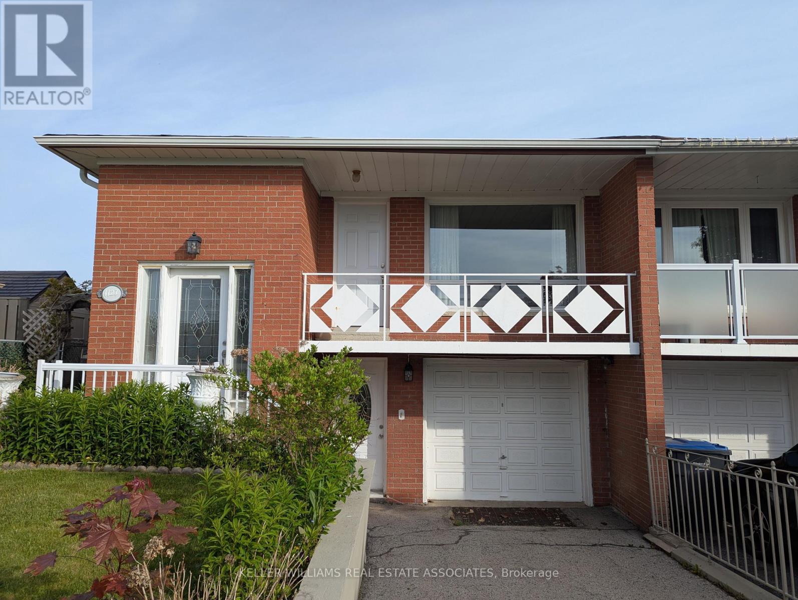 1127 Claredale Road, Mississauga, Ontario  L5G 1T7 - Photo 2 - W12212172