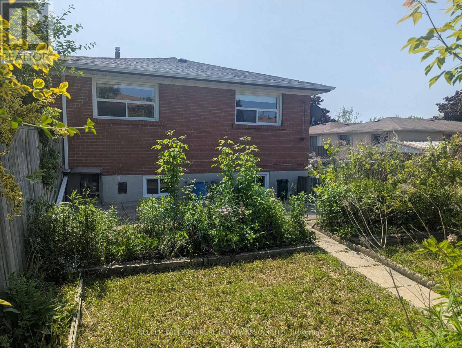 1127 Claredale Road, Mississauga, Ontario  L5G 1T7 - Photo 38 - W12212172