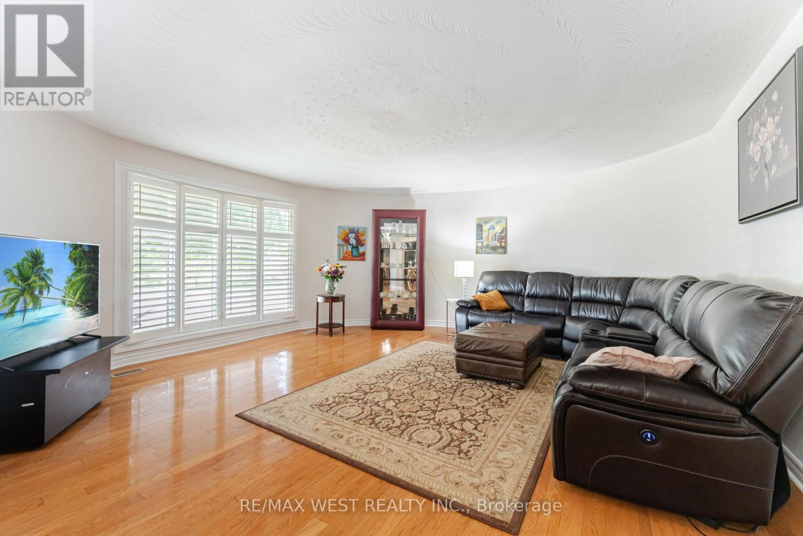 500 Mount Albion Road, Hamilton, Ontario  L8K 6E1 - Photo 4 - X12212005
