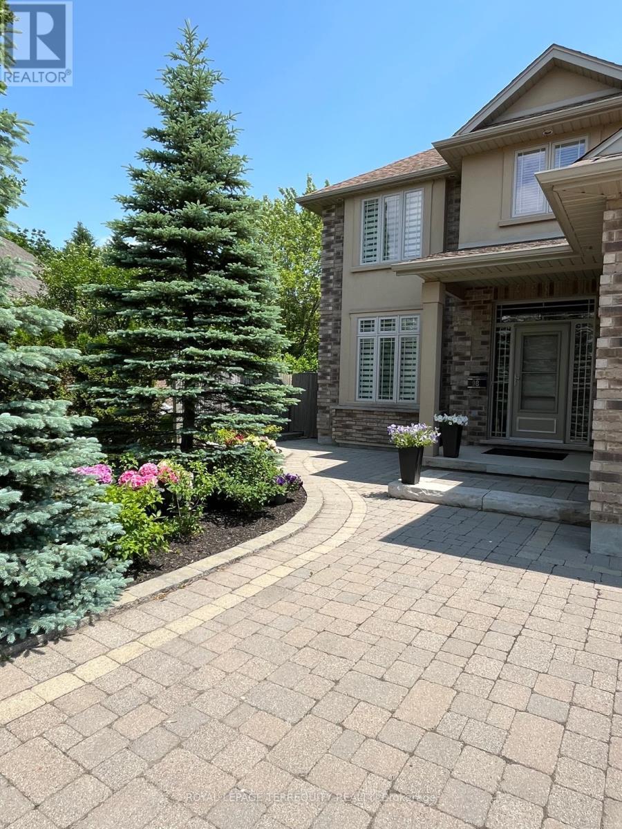 98 Michael Drive, Welland, Ontario  L3C 0A7 - Photo 4 - X12212105