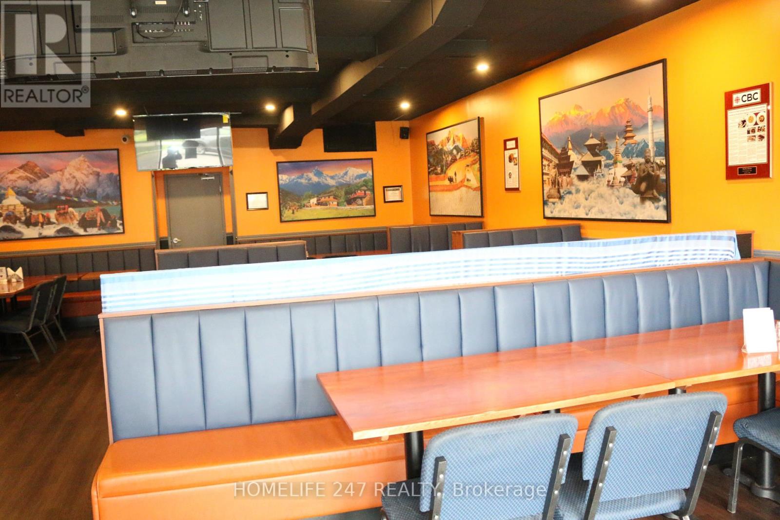 1118 KING STREET E, Cambridge, Ontario