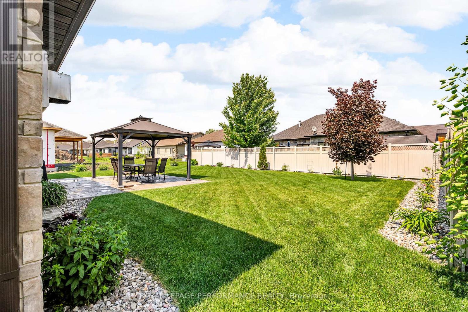 6685 Yacht Boulevard, South Glengarry, Ontario  K6H 7N6 - Photo 43 - X12212278