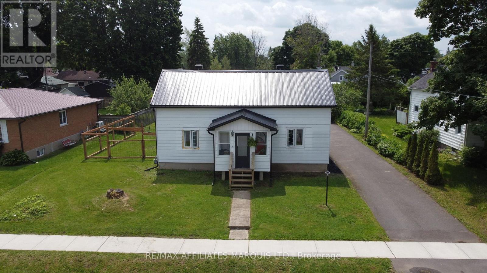 58 ELM STREET, South Stormont, Ontario
