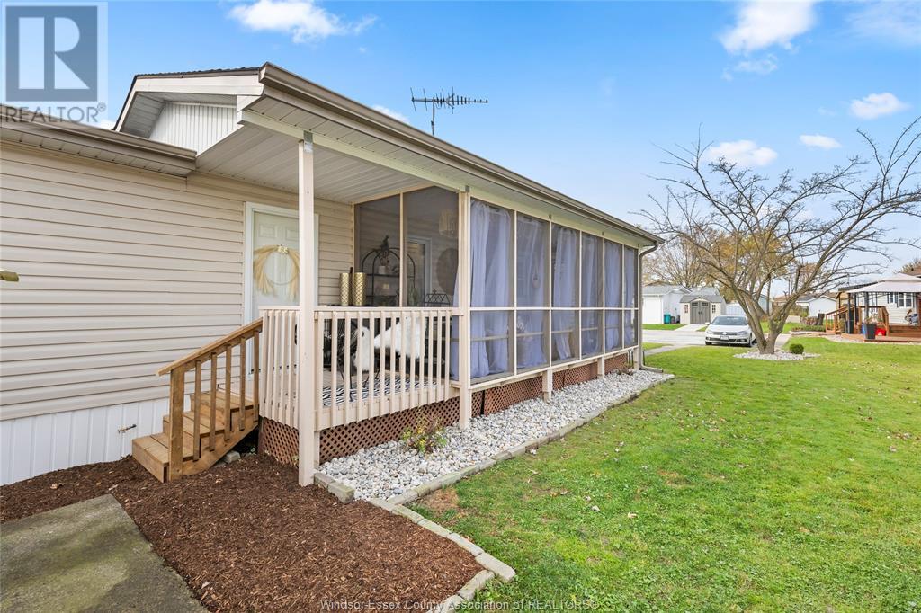 MLS# 25014740: 3 LILAC COURT, McGregor, Canada