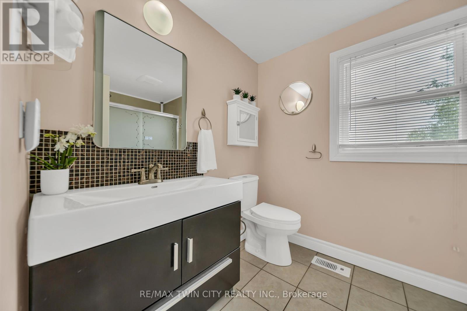 1234 Ottawa Street S, Kitchener, Ontario  N2E 1L8 - Photo 24 - X12136853