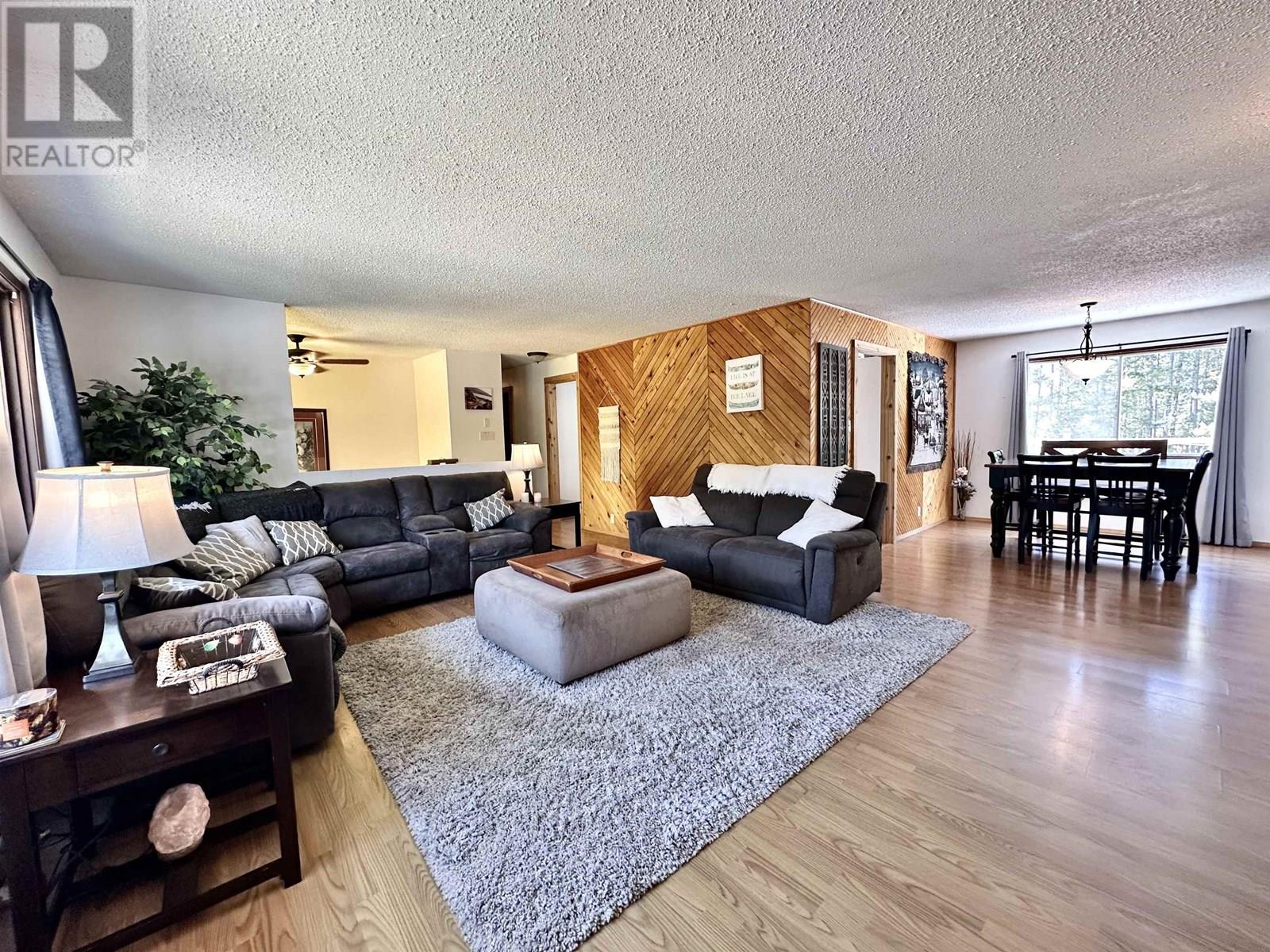 1505 S 5 Highway, Valemount, British Columbia  V0E 2Z0 - Photo 2 - R3013982