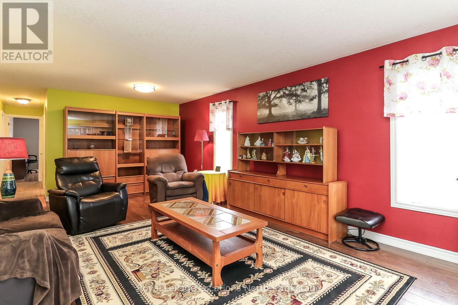 7 Kentucky Avenue, Wasaga Beach, Ontario  L9Z 3A8 - Photo 23 - S12211718