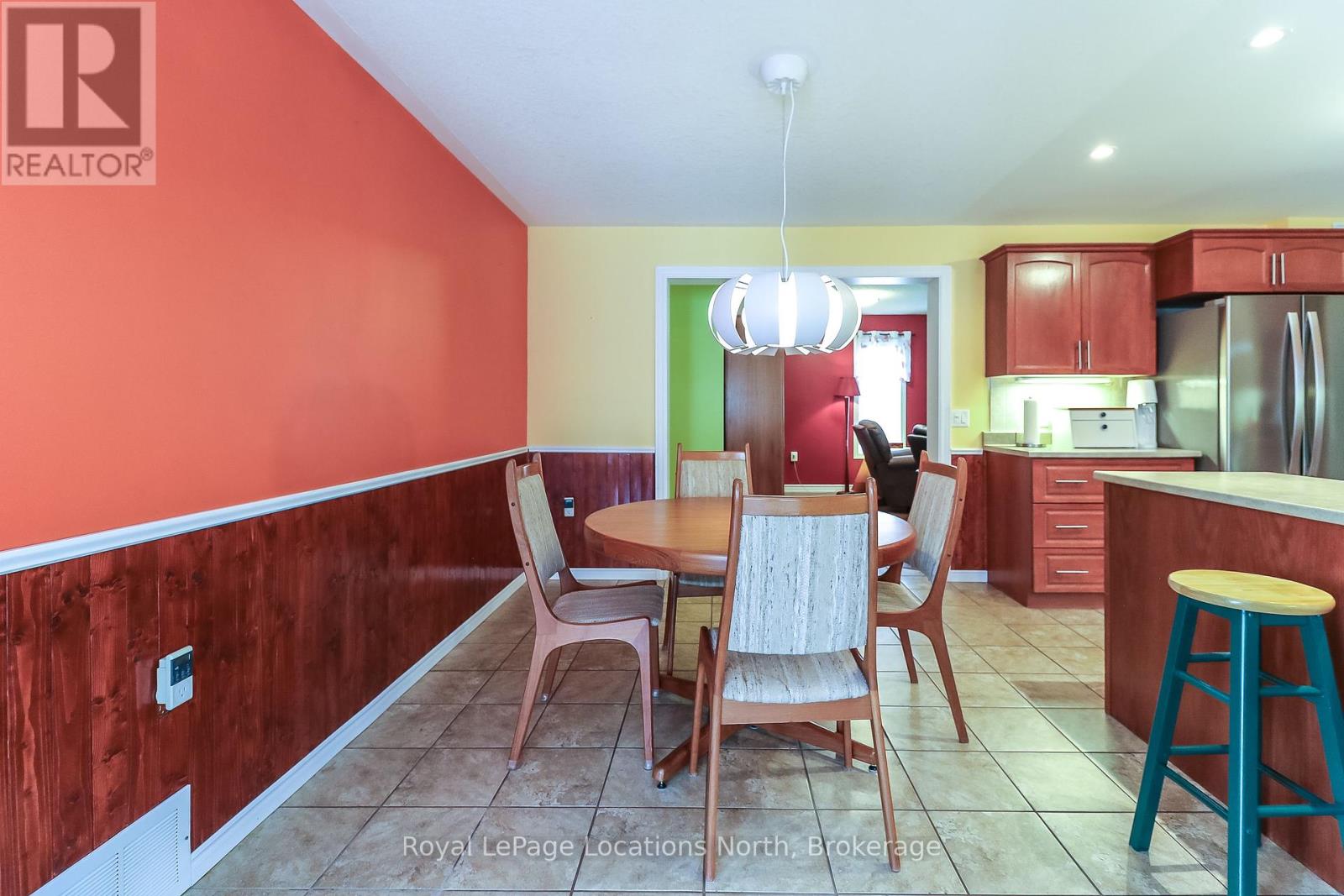 7 Kentucky Avenue, Wasaga Beach, Ontario  L9Z 3A8 - Photo 17 - S12211718