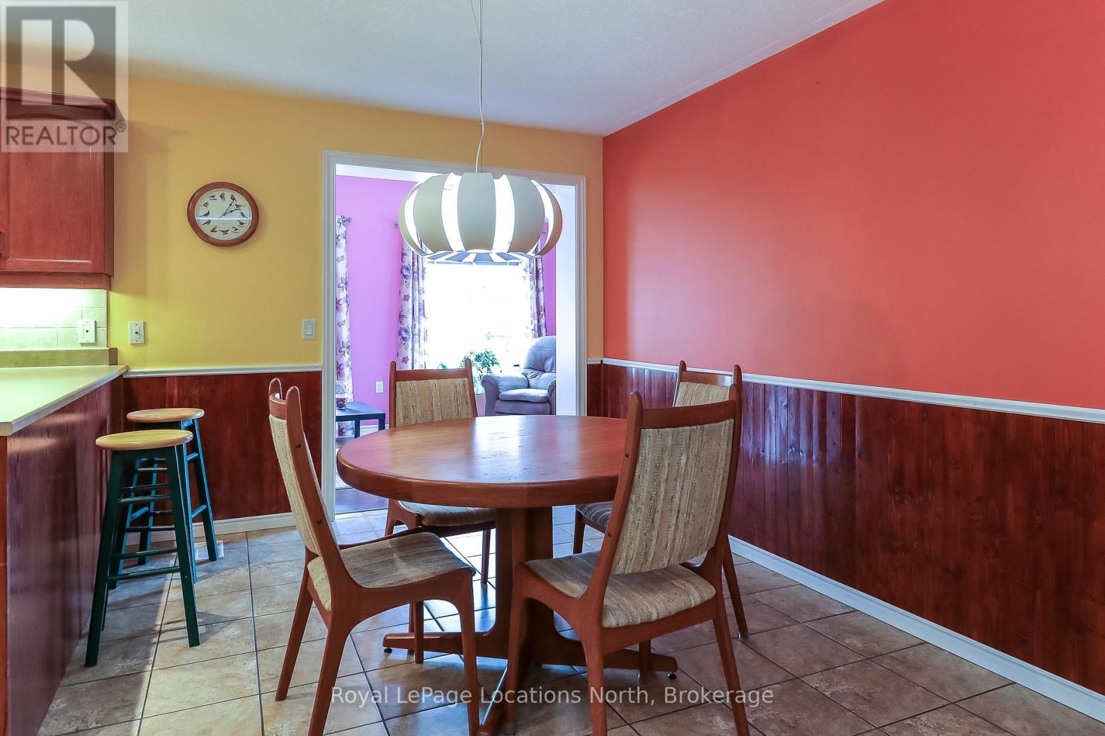 7 Kentucky Avenue, Wasaga Beach, Ontario  L9Z 3A8 - Photo 15 - S12211718