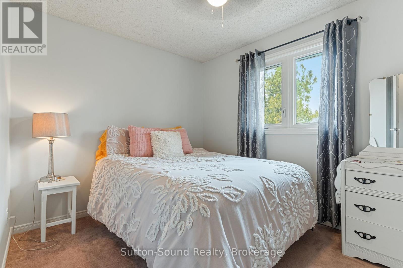 403 Simcoe Avenue, South Bruce Peninsula, Ontario  N0H 2G0 - Photo 27 - X12090985