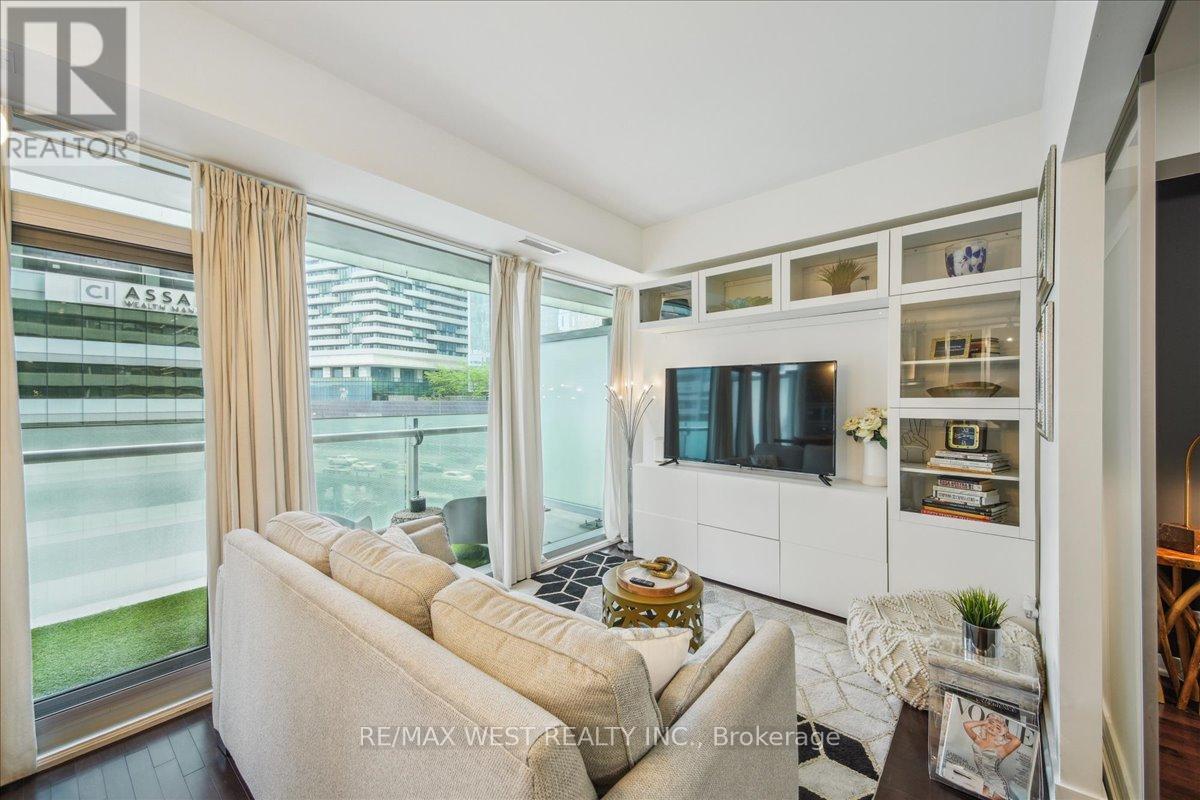 512 - 14 York Street, Toronto, Ontario  M5J 0B1 - Photo 6 - C12210211