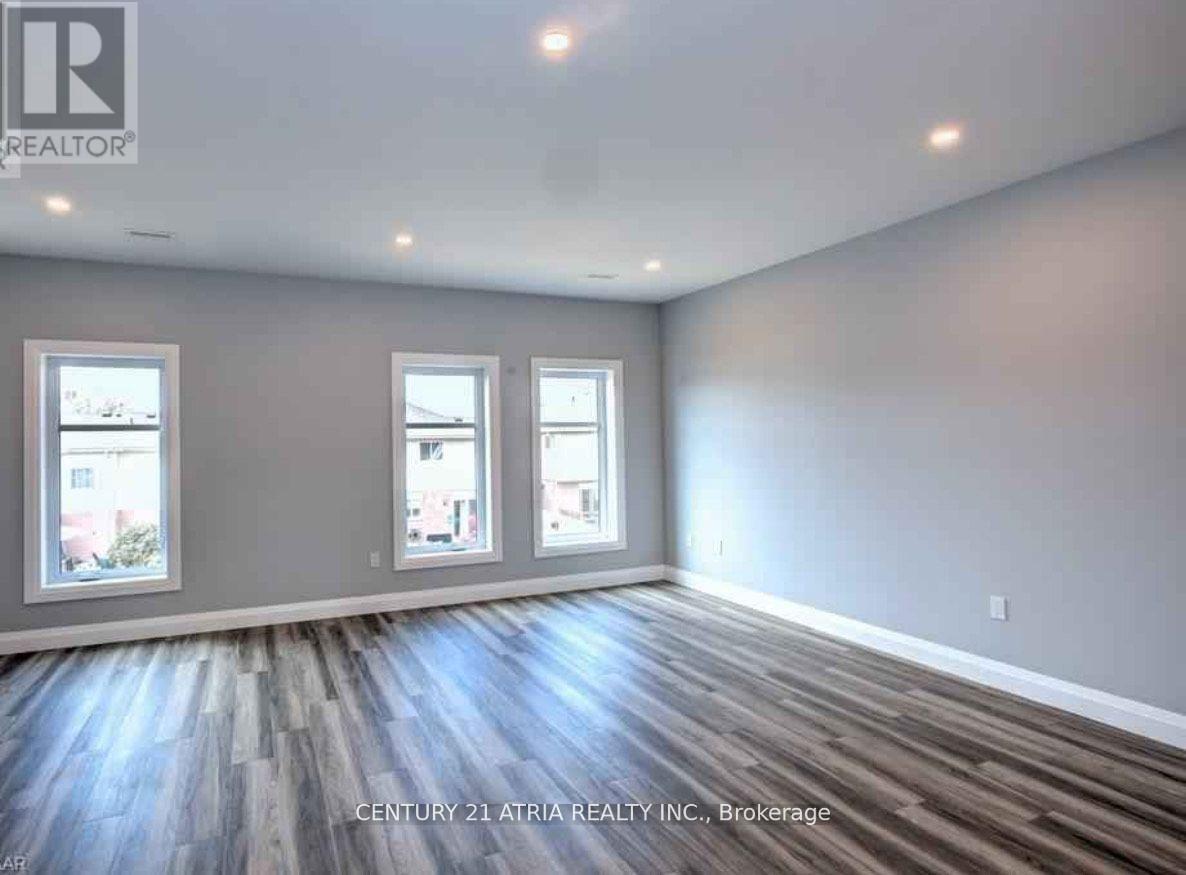 901 - 361 Quarter Town Line, Tillsonburg, Ontario  N4G 0K2 - Photo 5 - X12211952