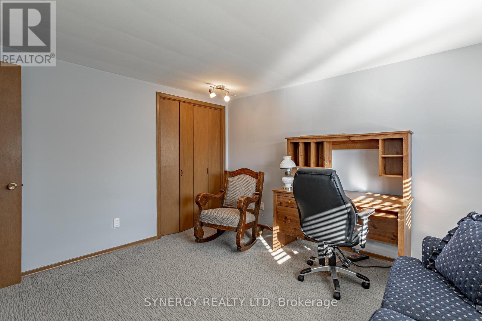 208 Lamore Crescent, Strathroy-Caradoc, Ontario  N7G 2C1 - Photo 26 - X12086518