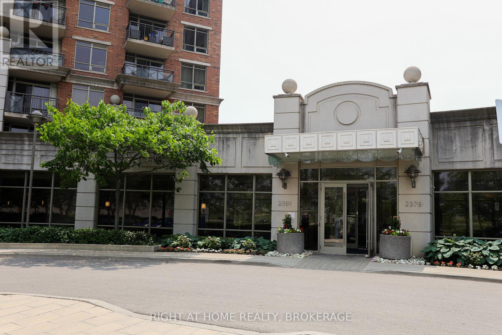 809 - 2391 Central Park Drive, Oakville, Ontario  L6H 0E3 - Photo 3 - W12210486