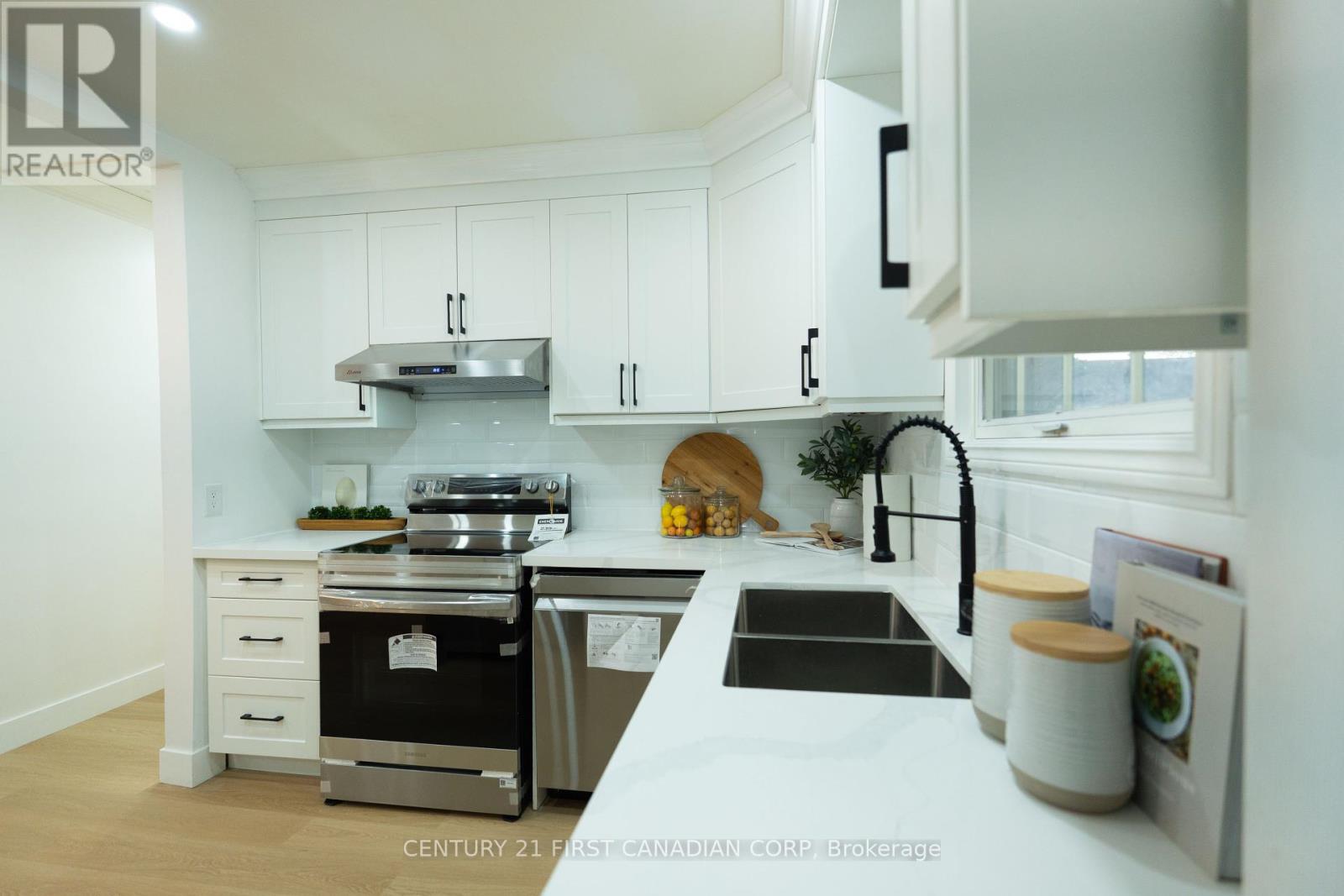 439 Hale Street E, London East (East N), Ontario  N5W 1G5 - Photo 16 - X12212080