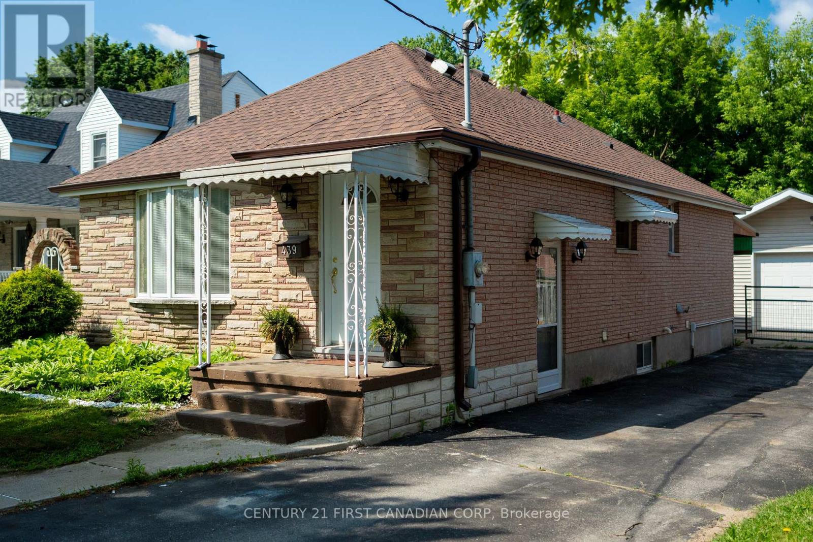 439 Hale Street E, London East (East N), Ontario  N5W 1G5 - Photo 4 - X12212080