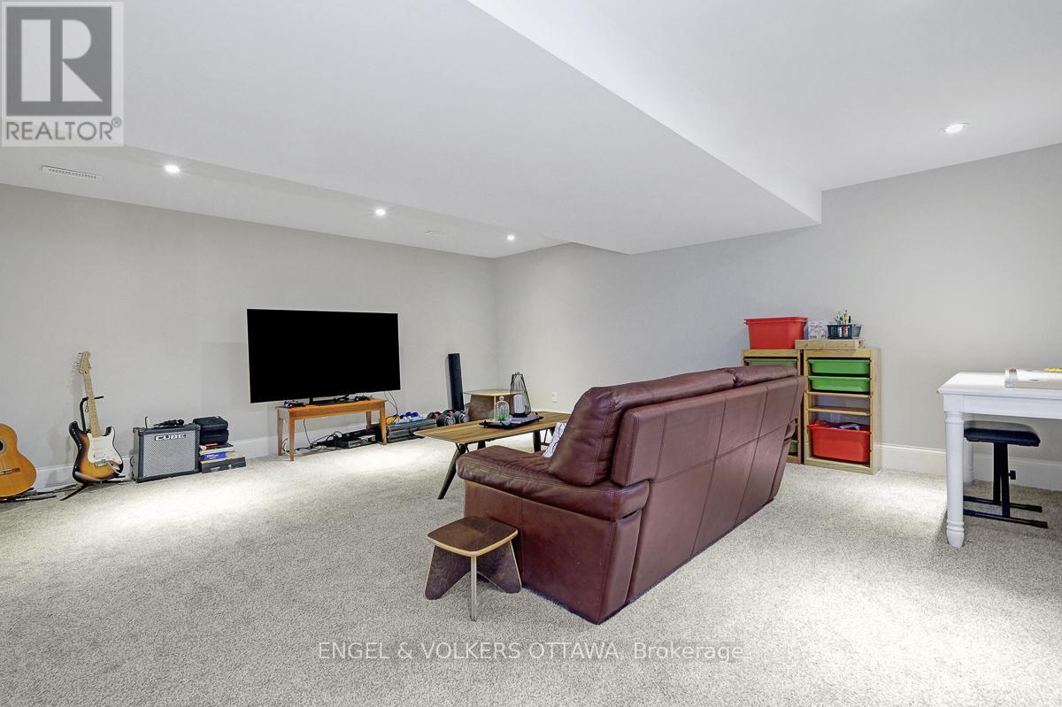 200 Howick Street, Ottawa, Ontario  K1M 0G8 - Photo 37 - X12149811