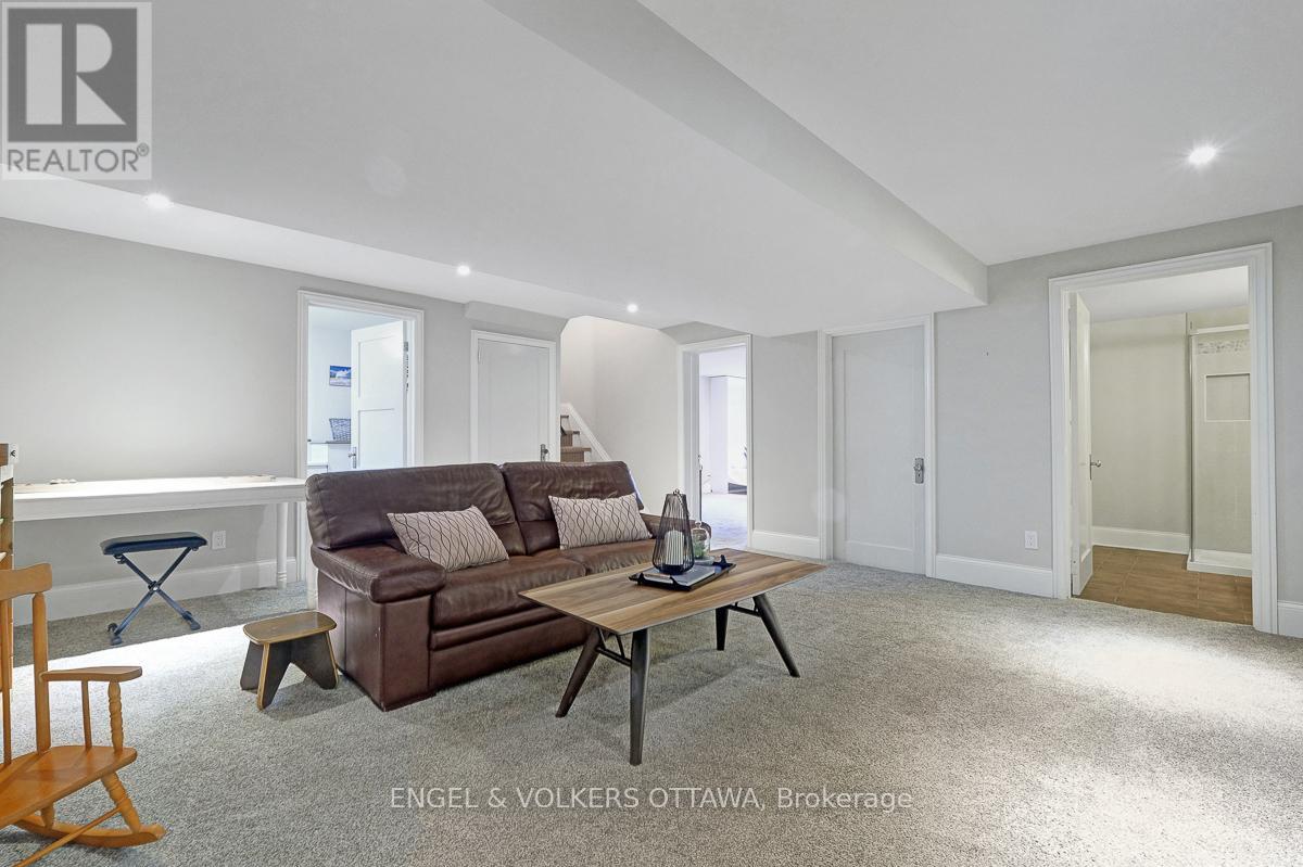 200 Howick Street, Ottawa, Ontario  K1M 0G8 - Photo 38 - X12149811