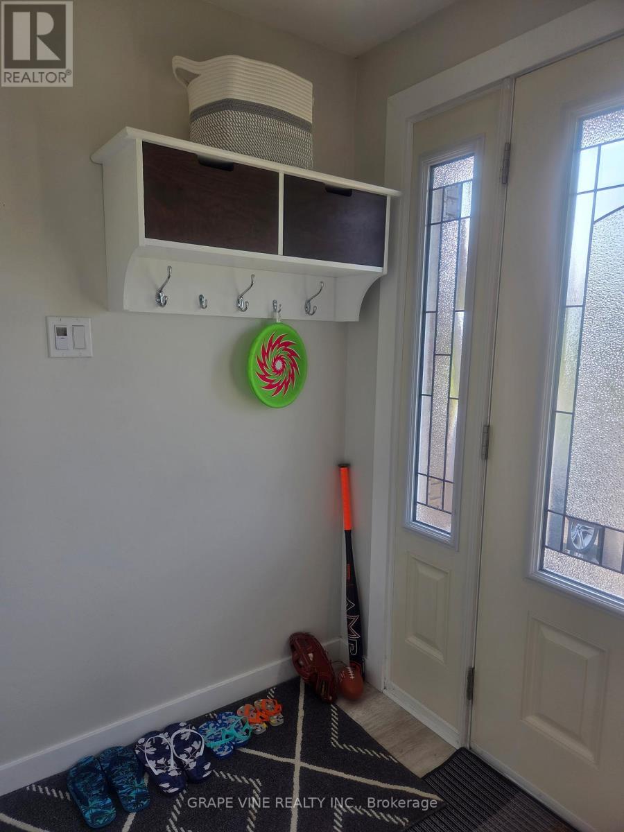 Property at 406 WOODFIELD DRIVE image 4
