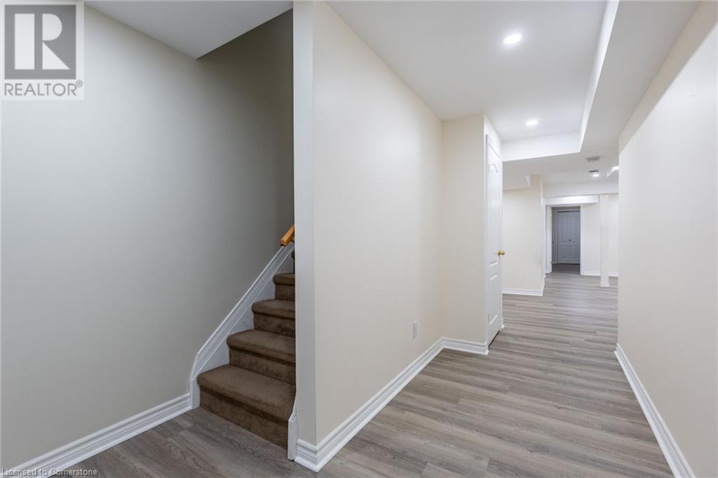 222 Fellowes Crescent Unit# 17, Waterdown, Ontario  L8B 0R1 - Photo 32 - 40702292