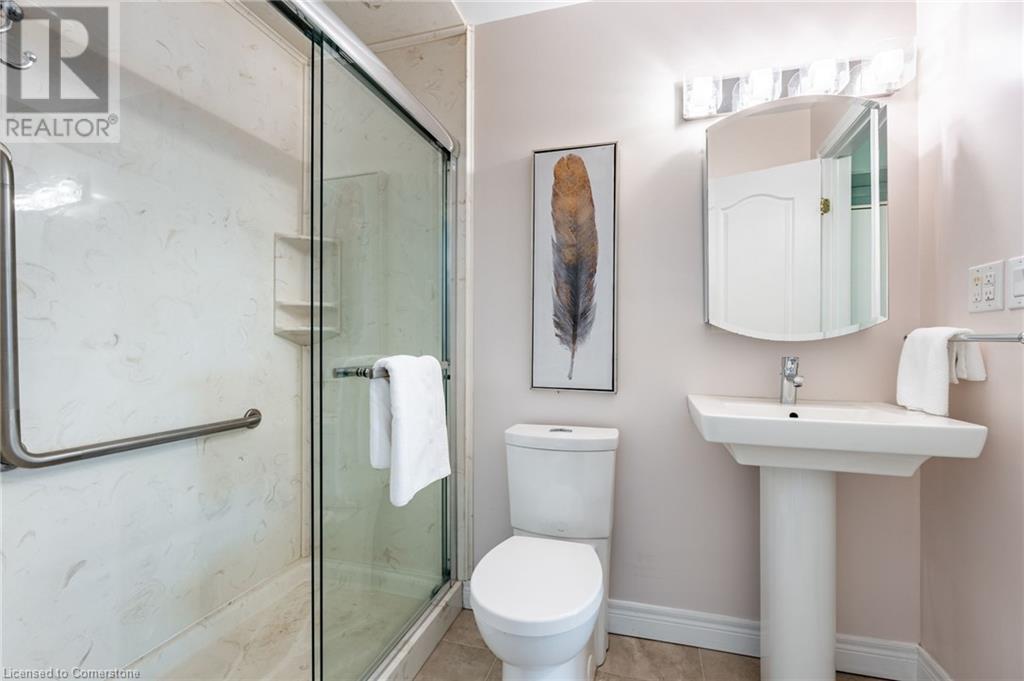 222 Fellowes Crescent Unit# 17, Waterdown, Ontario  L8B 0R1 - Photo 19 - 40702292