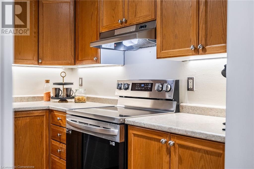 222 Fellowes Crescent Unit# 17, Waterdown, Ontario  L8B 0R1 - Photo 7 - 40702292