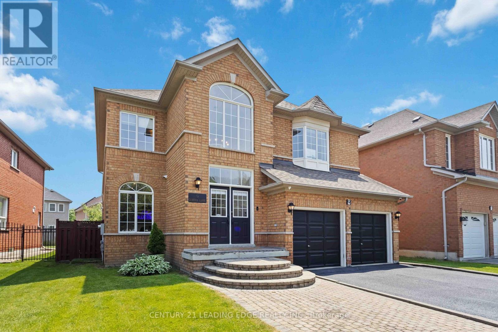 9 Bluebell Drive, Markham, Ontario  L3S 3P8 - Photo 3 - N12212187