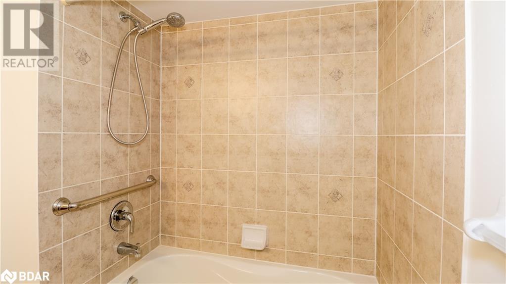 43 Coulter Street Unit# 19, Barrie, Ontario  L4N 6L9 - Photo 15 - 40740017