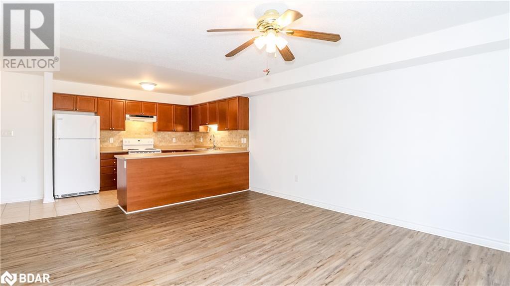 43 Coulter Street Unit# 19, Barrie, Ontario  L4N 6L9 - Photo 5 - 40740017