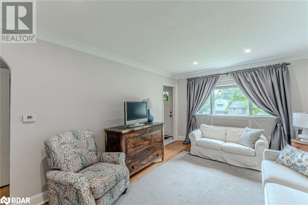 29 Argyle Avenue, Orillia, Ontario  L3V 2V5 - Photo 8 - 40739112