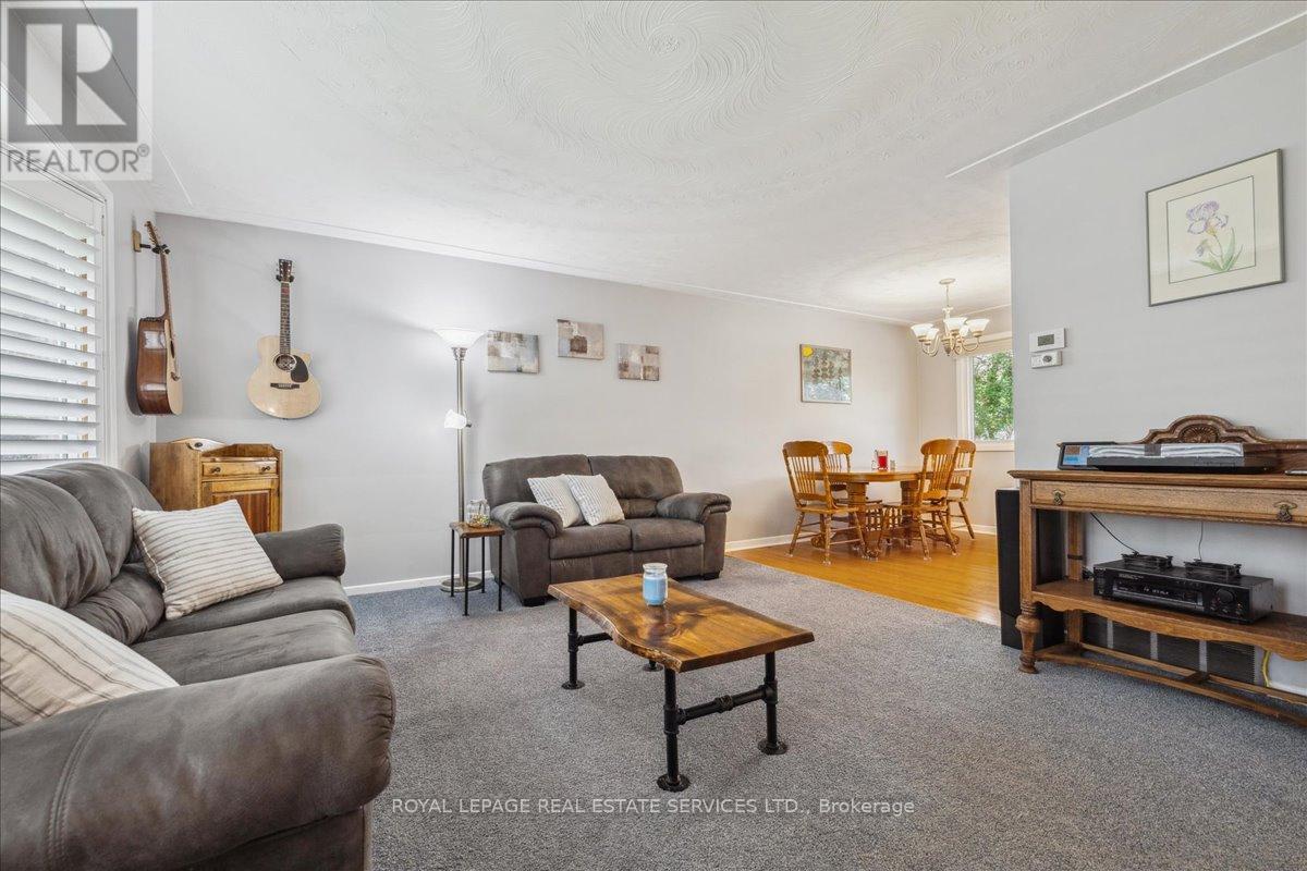 355 Hampton Heath Road, Burlington, Ontario  L7L 4R1 - Photo 5 - W12201872