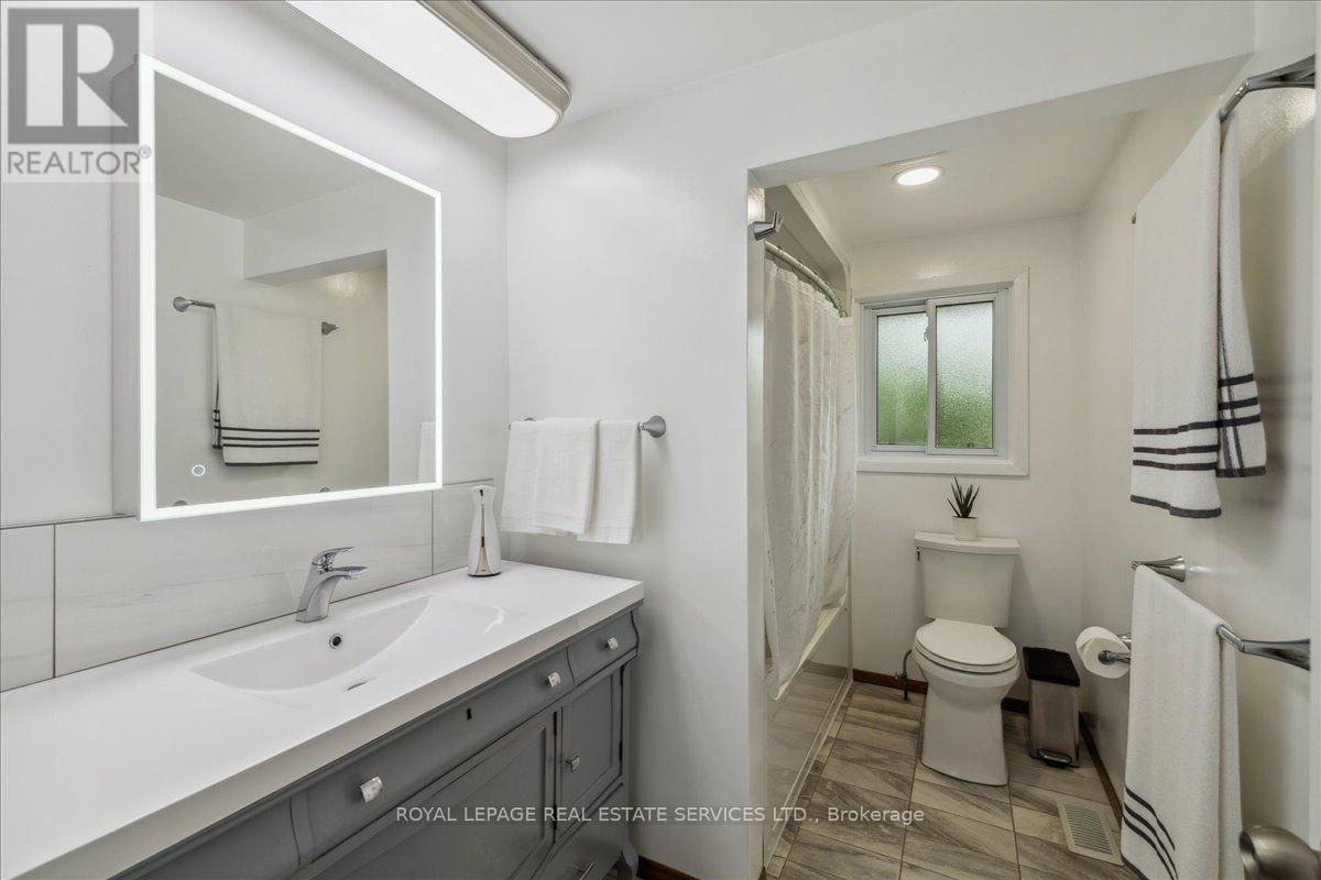 355 Hampton Heath Road, Burlington, Ontario  L7L 4R1 - Photo 13 - W12201872