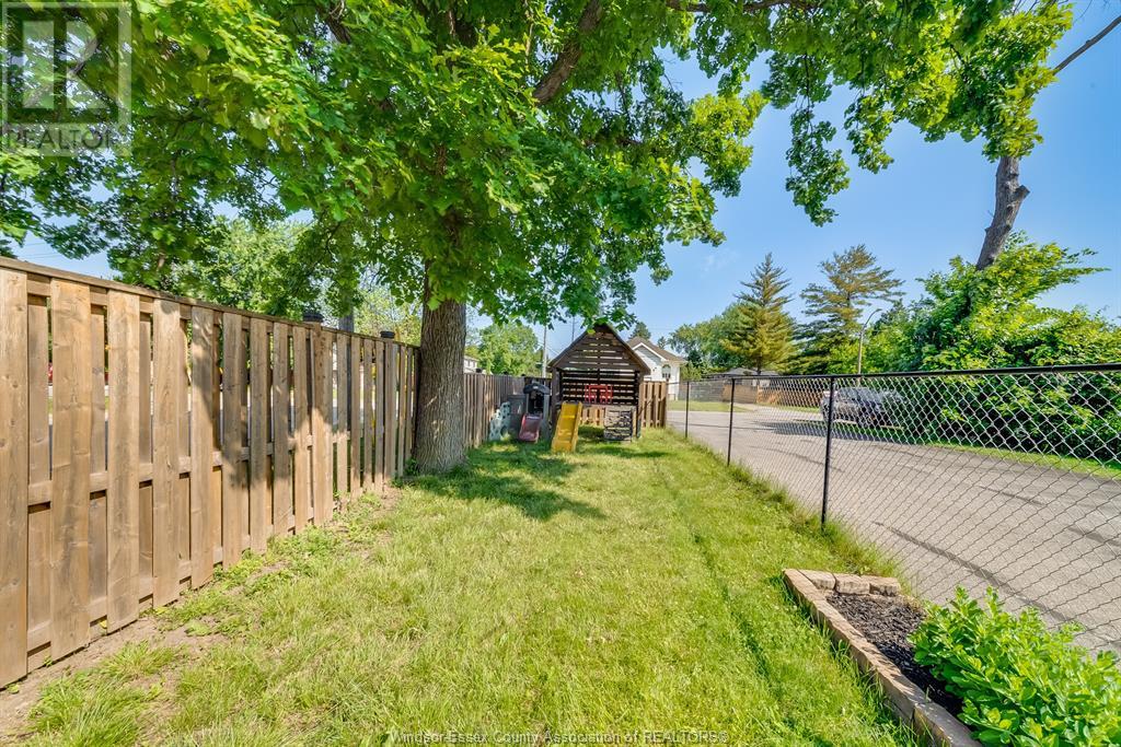 605 Charles Street, Windsor, Ontario  N8X 3G6 - Photo 39 - 25014656