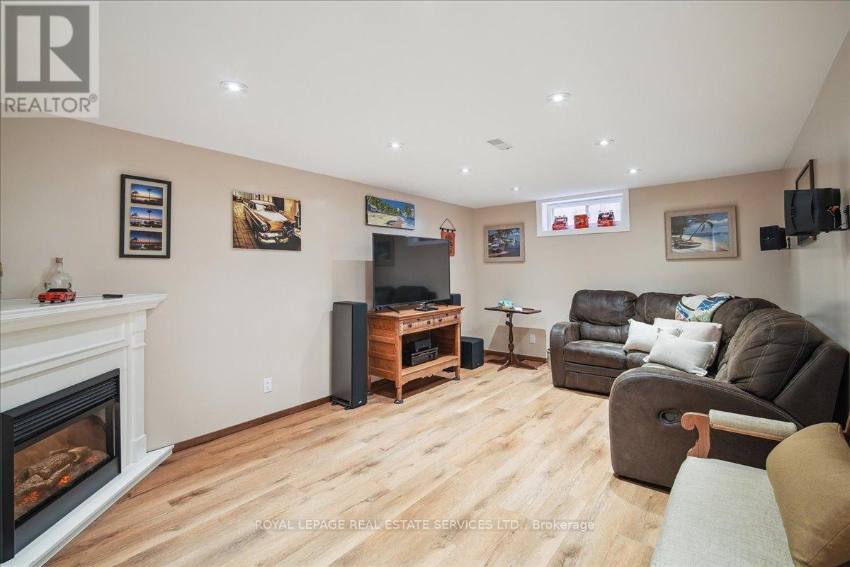 355 Hampton Heath Road, Burlington, Ontario  L7L 4R1 - Photo 18 - W12201872